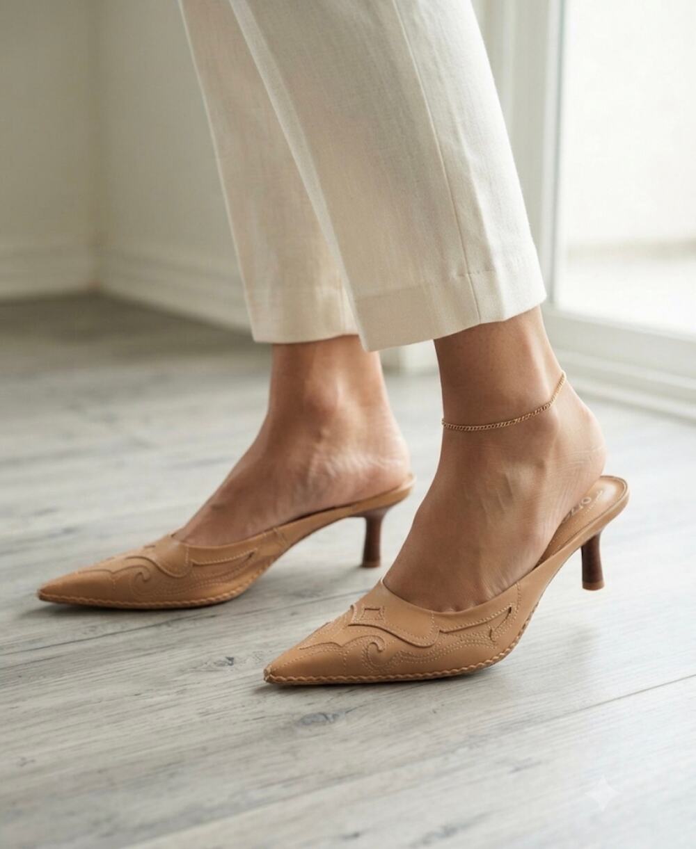 vintage Pazzo tan leather mules heels size 9 1/2